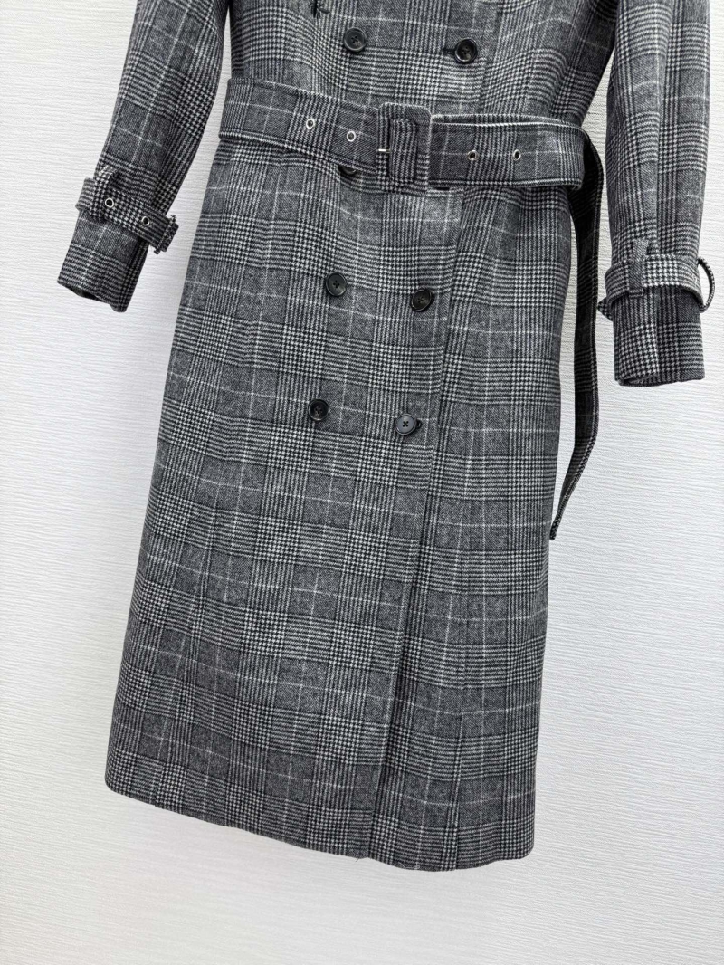 chr1st1an D10r outwear